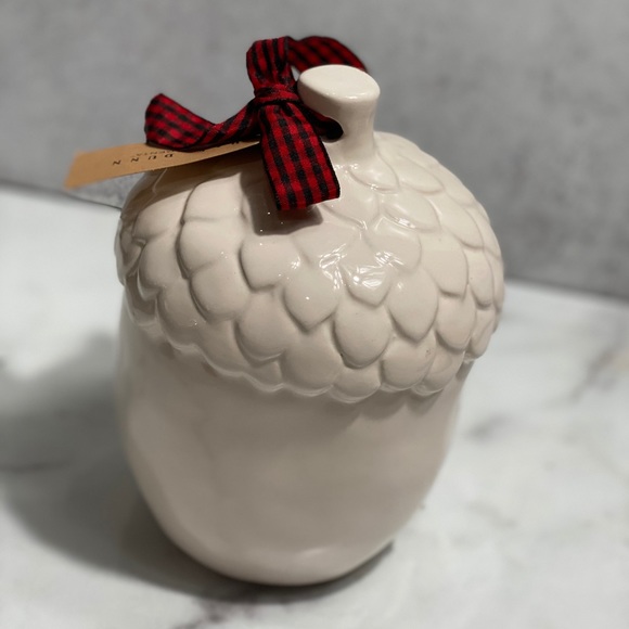 Rae Dunn “NEST” Acorn Ceramic Birdhouse - Picture 2 of 11
